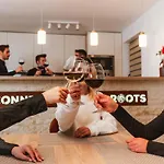 Villa Roots Sequoia