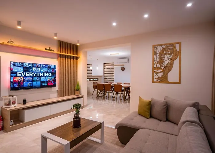 Villa Roots Sequoia *