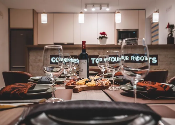 Villa Roots Sequoia *