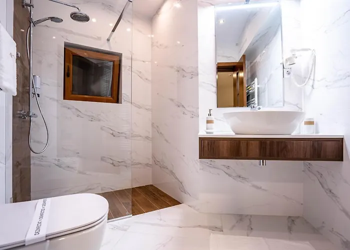 Roots Sequoia Brasov