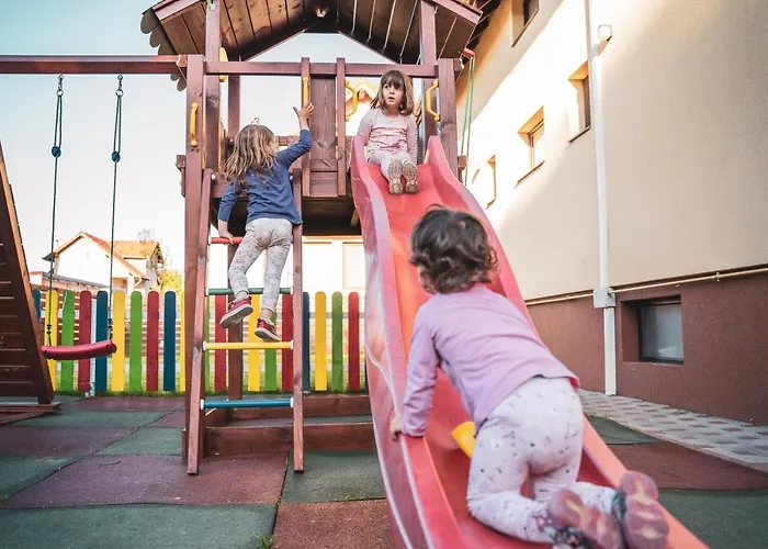 فيلة Roots Sequoia *