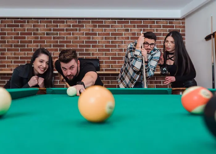 Roots Sequoia Villa *